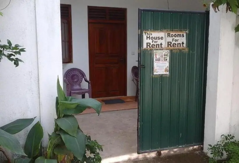 ペンション Ameesha Guesthouse