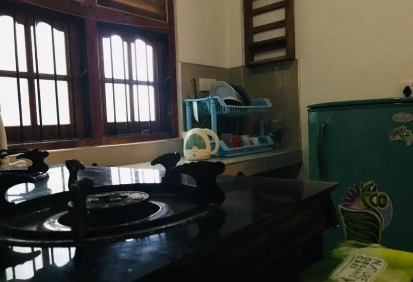ペンション Ameesha Guesthouse