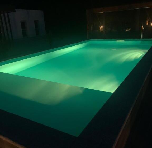 Пансион Mohácsi Wellness Vendégház és Lovasklub