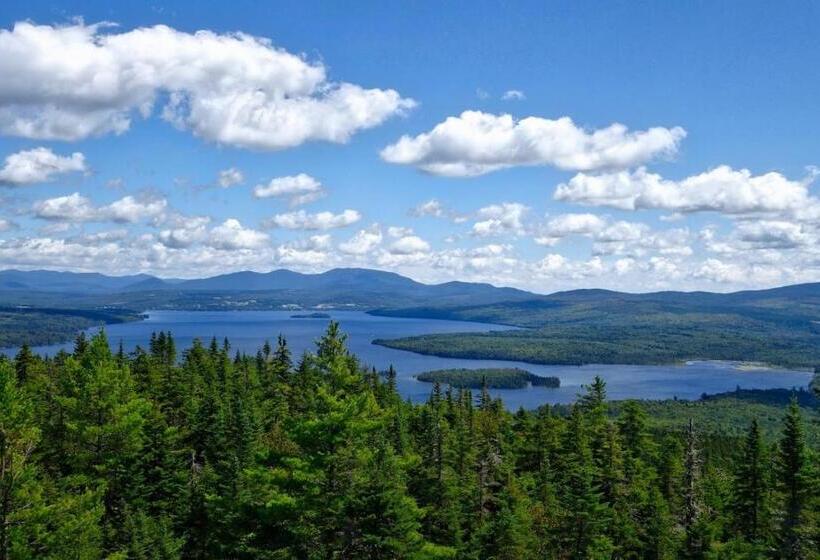 호스텔 Rangeley Saddleback Inn