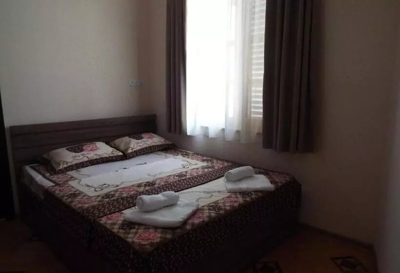 پانسیون Guesthouse Fatima