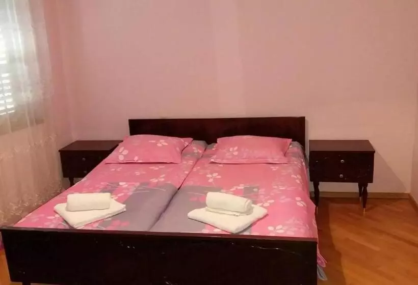 پانسیون Guesthouse Fatima