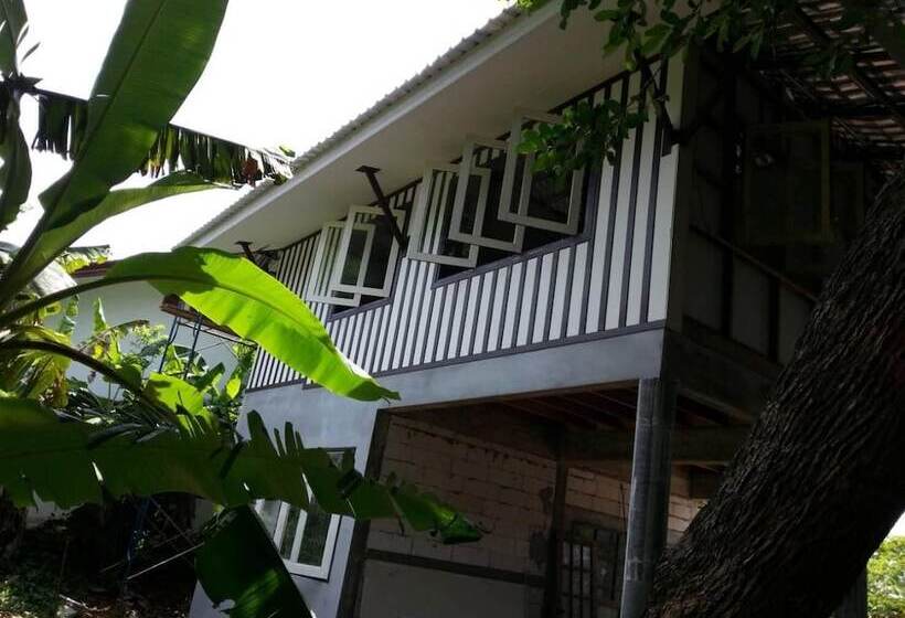 پانسیون Water S House