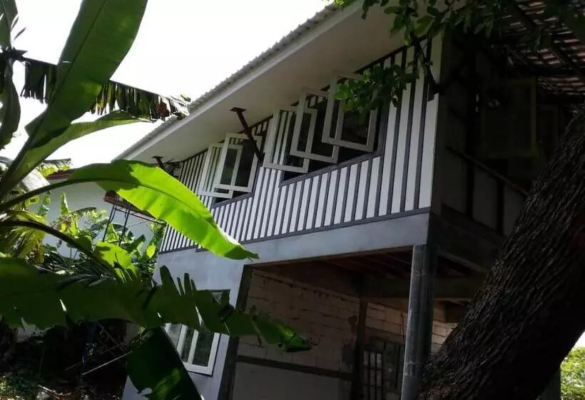 پانسیون Water S House