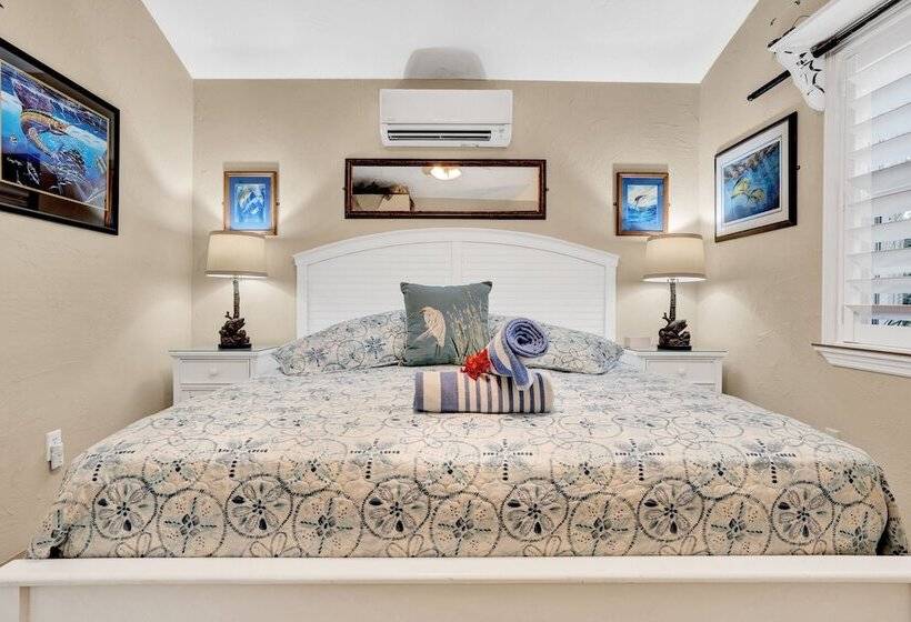 Otel Island Bay Resort