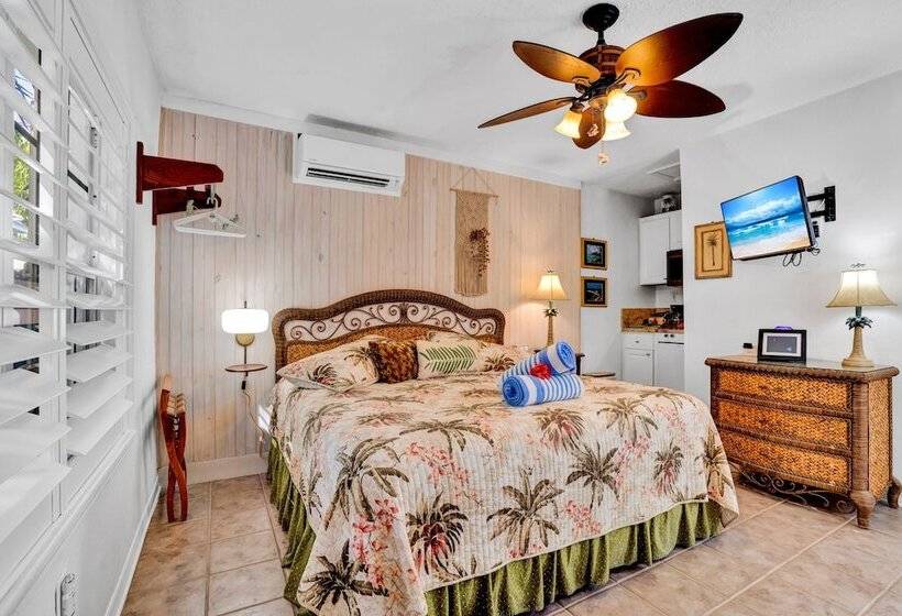 Otel Island Bay Resort