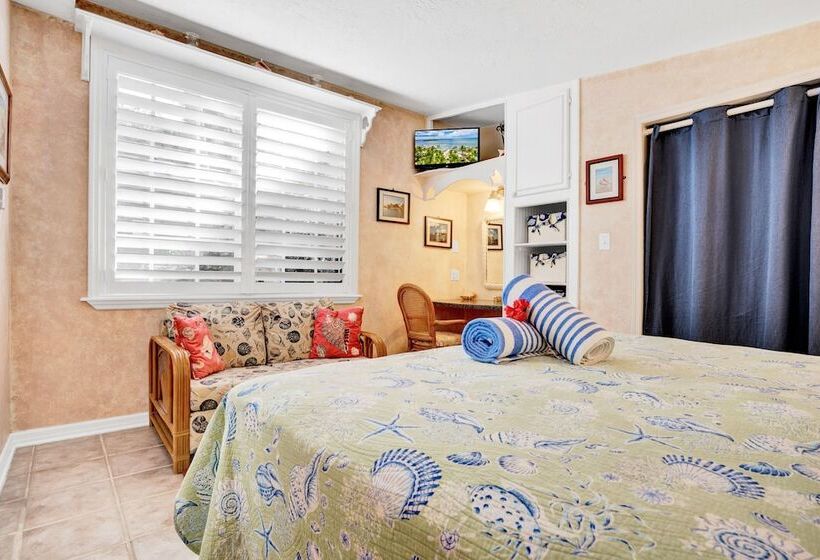 Otel Island Bay Resort