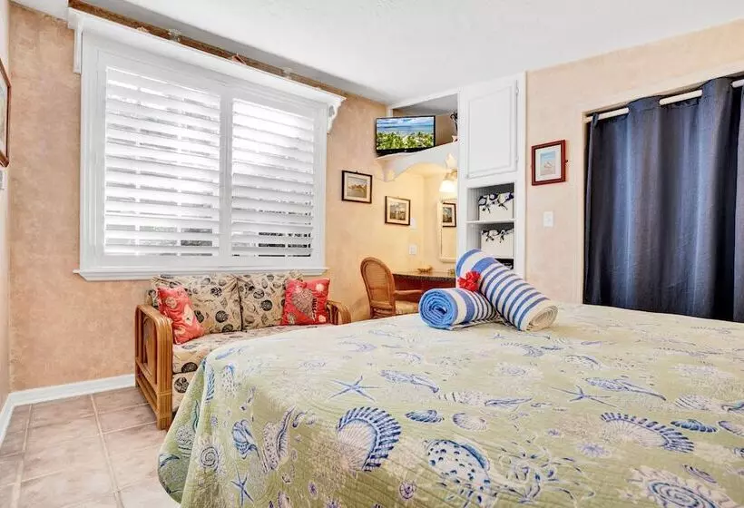 Hotelli Island Bay Resort