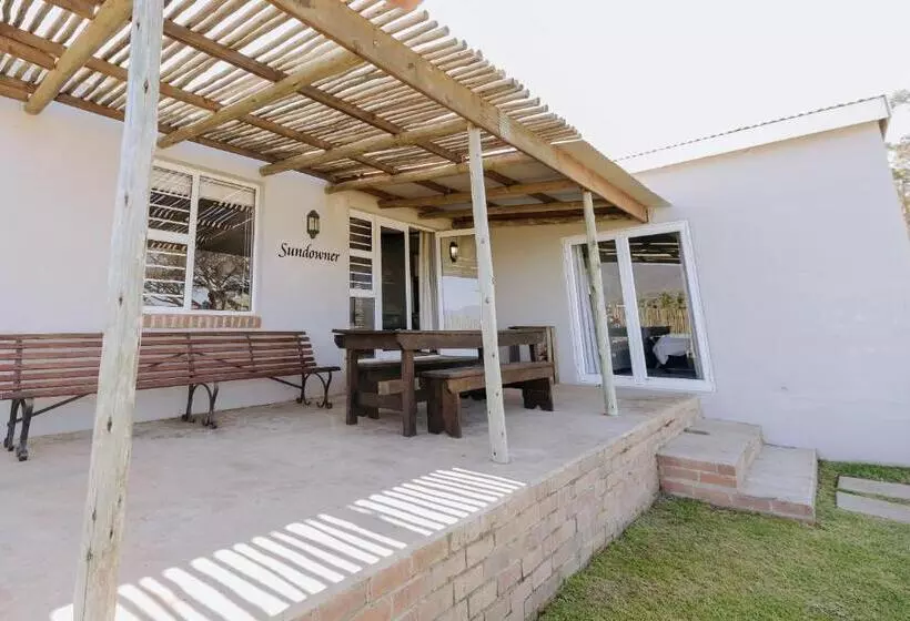 Majatalo Dennehof Farm Guesthouse