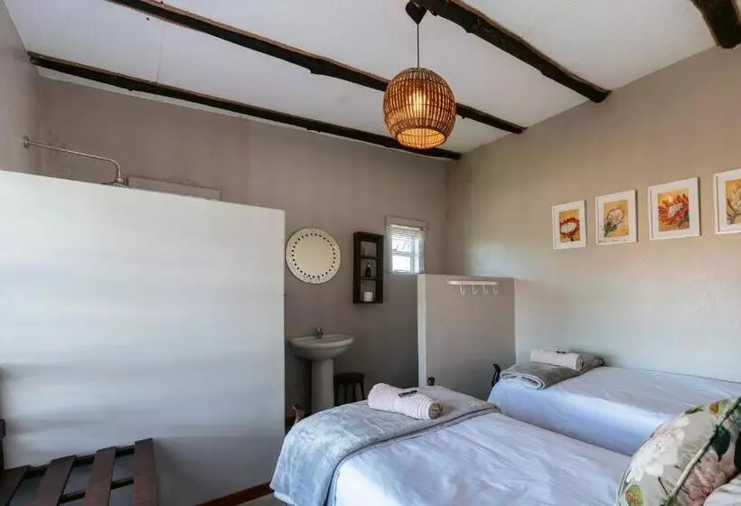 Majatalo Dennehof Farm Guesthouse