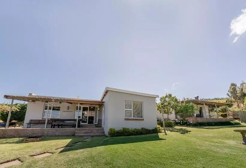 Majatalo Dennehof Farm Guesthouse