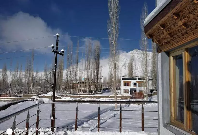 Majatalo The Morning Sky