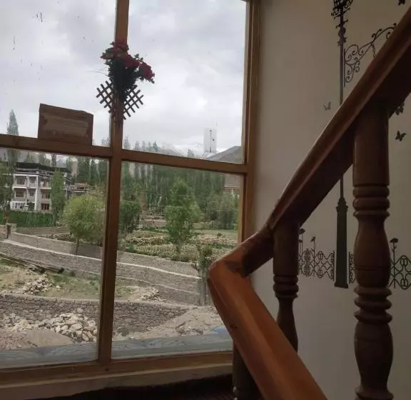 Majatalo The Morning Sky