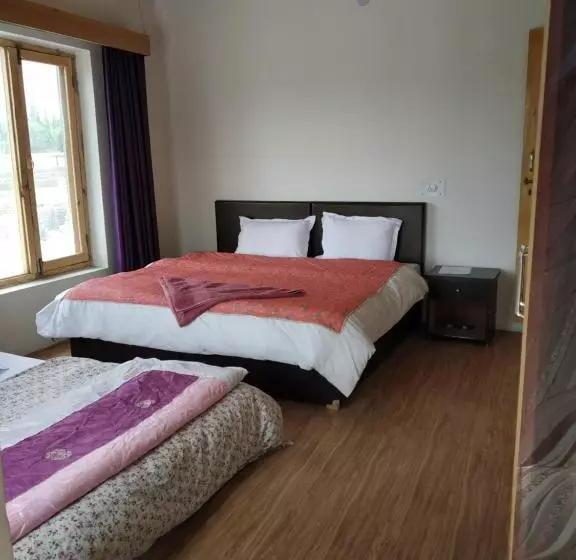 Majatalo The Morning Sky