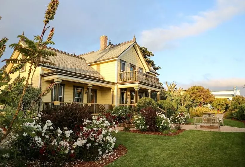 Aamiaismajoitus (B&B) Cass House Cayucos