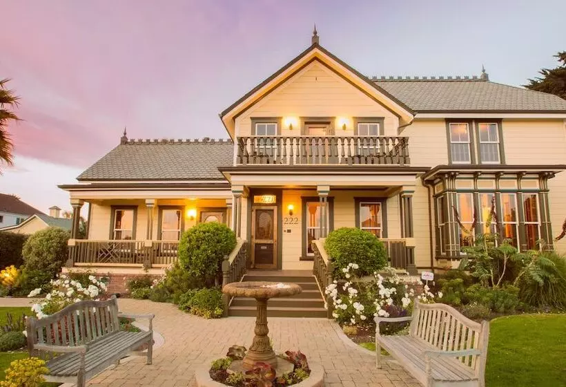 Aamiaismajoitus (B&B) Cass House Cayucos