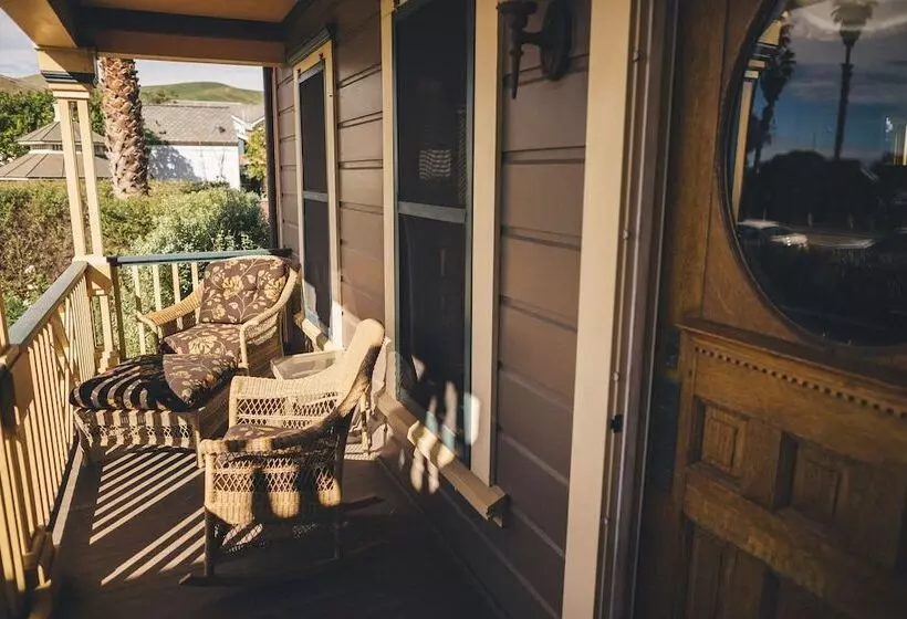 Aamiaismajoitus (B&B) Cass House Cayucos