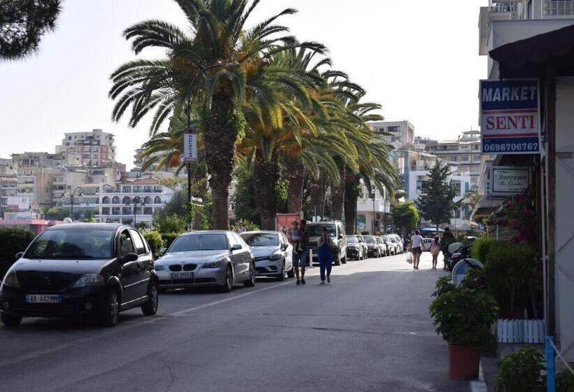 پانسیون Elena