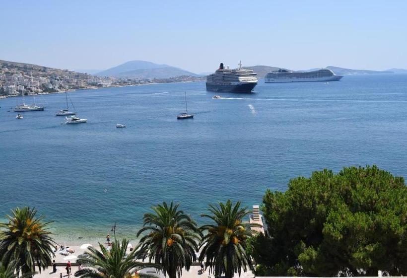 پانسیون Elena