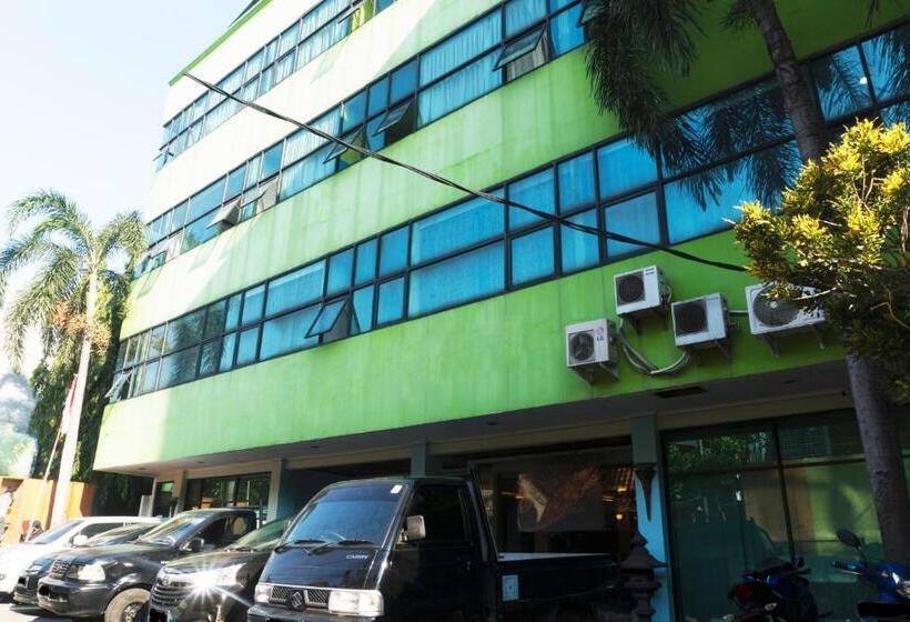 פנסיון Istana Bungur