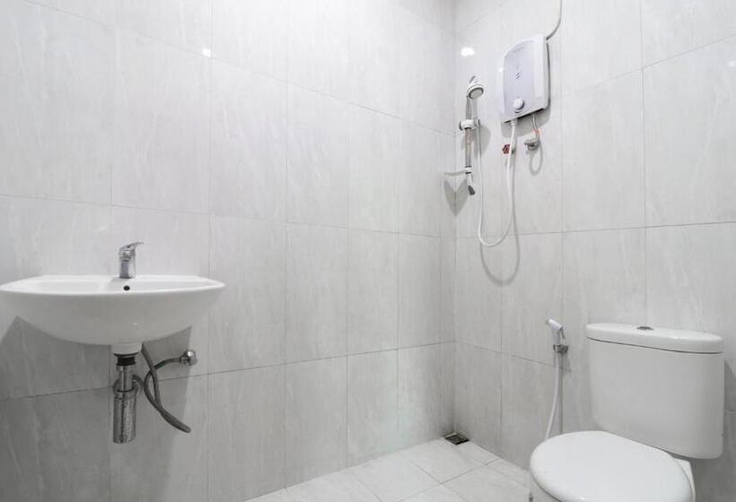 פנסיון Istana Bungur