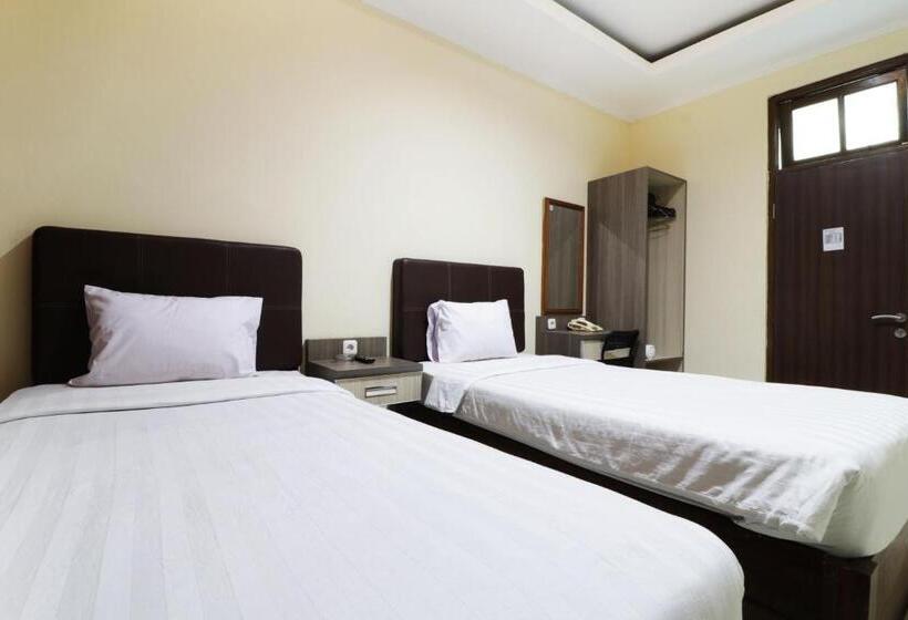 פנסיון Istana Bungur