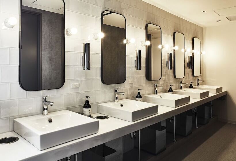 فنادق الكبسولة The Millennials Kyoto