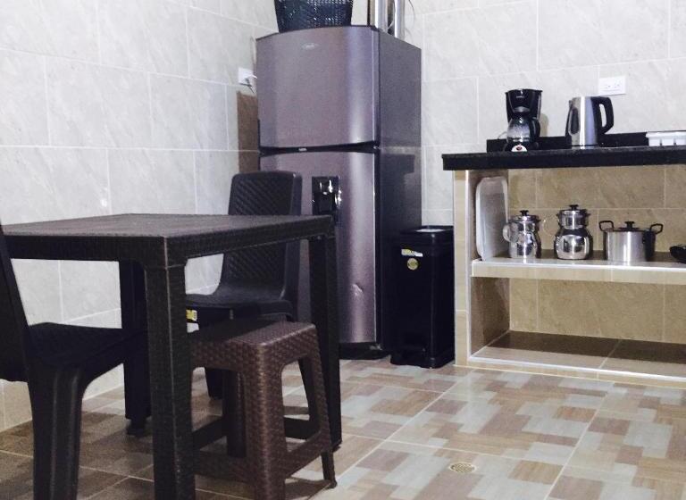 פנסיון Casa Helga A Dos Cuadras De La Basílica, Casa Entera Con Jardín Amplio, 6 Habitaciones, 5 Baños, Coc