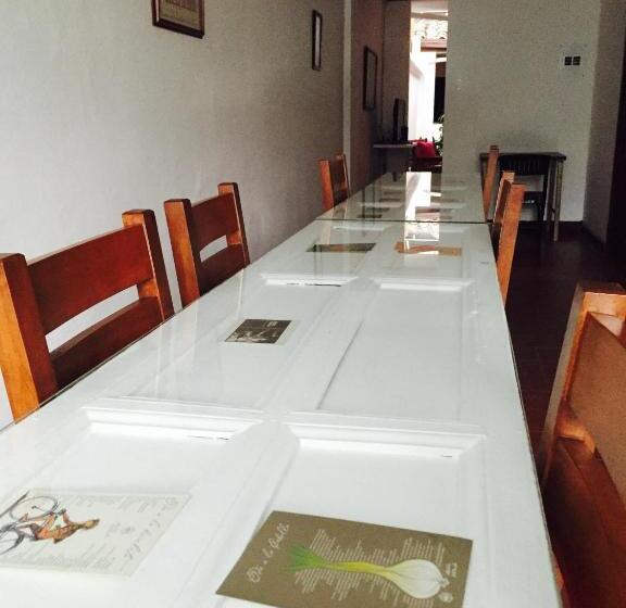 פנסיון Casa Helga A Dos Cuadras De La Basílica, Casa Entera Con Jardín Amplio, 6 Habitaciones, 5 Baños, Coc