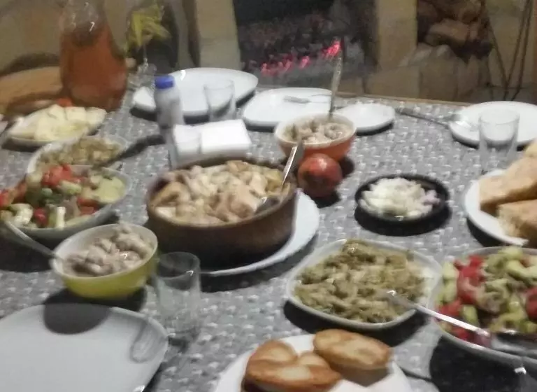 پانسیون Guest House Ucha