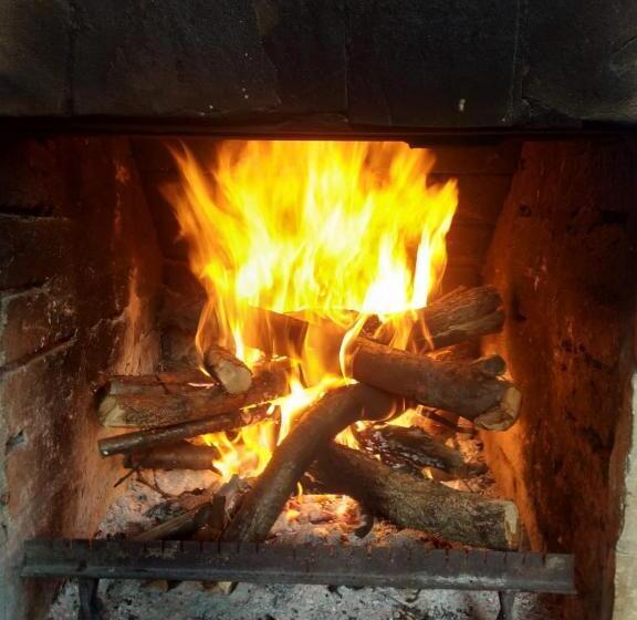 پانسیون Guest House Ucha