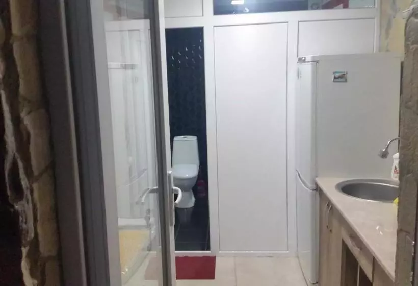 پانسیون Guest House Ucha