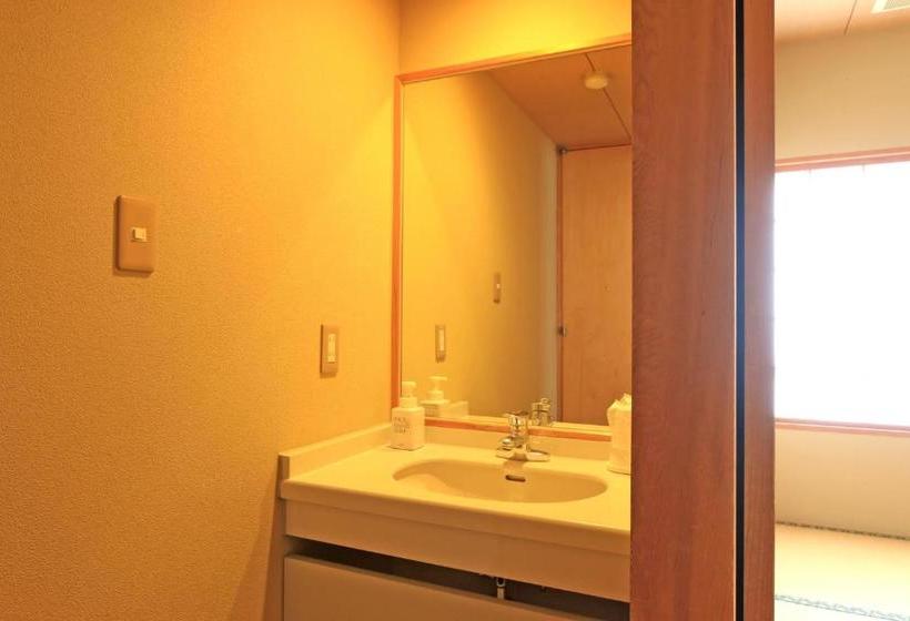 פנסיון Hiroya Inn