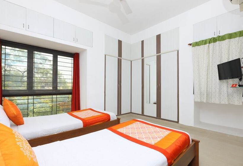 펜션 Silverkey Executive Stays 20004 Kk Nagar