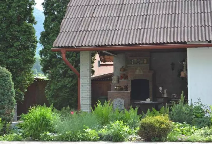 پانسیون Casa Bota
