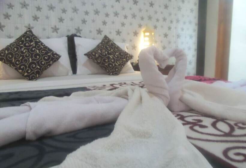 펜션 Summer Guesthouse Lovina