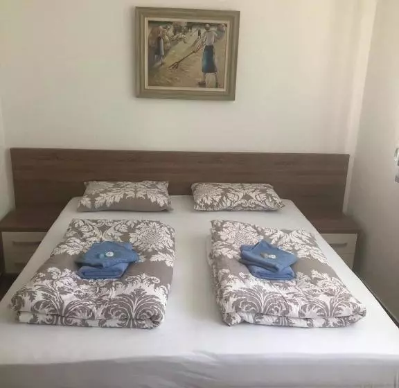 پانسیون Guest House Agropapuk