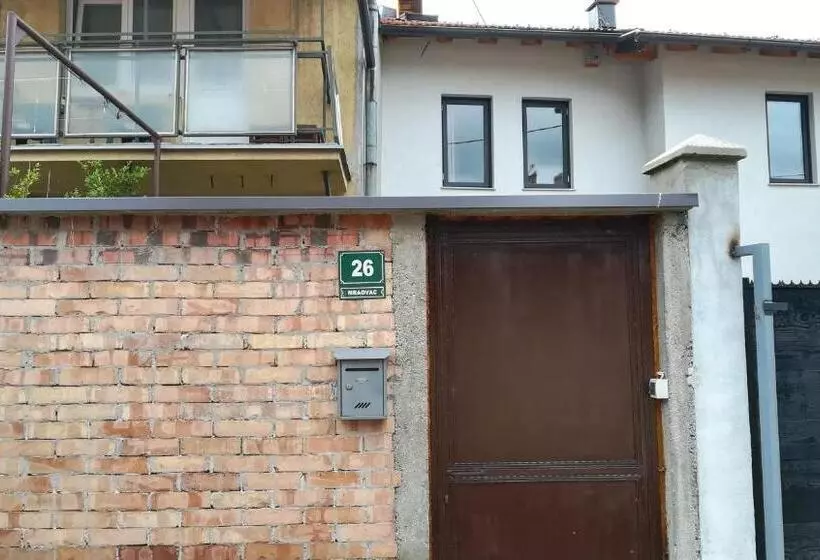 پانسیون Guesthouse Mraovac