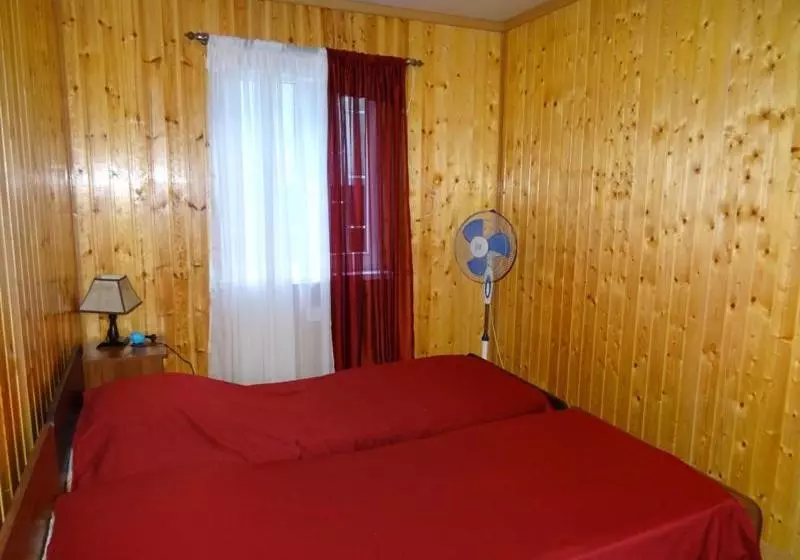 پانسیون Guesthouse On Zheleznodorozhnaya