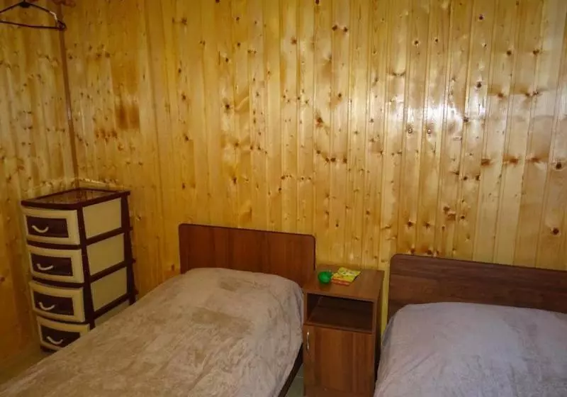 پانسیون Guesthouse On Zheleznodorozhnaya