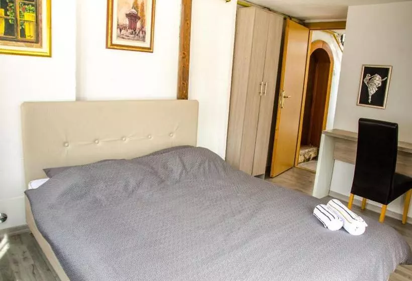 پانسیون Guesthouse Unique