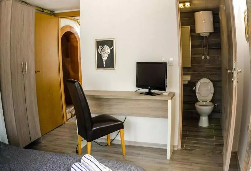 پانسیون Guesthouse Unique