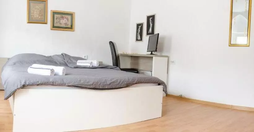 پانسیون Guesthouse Unique