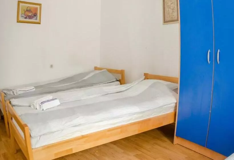 پانسیون Guesthouse Unique