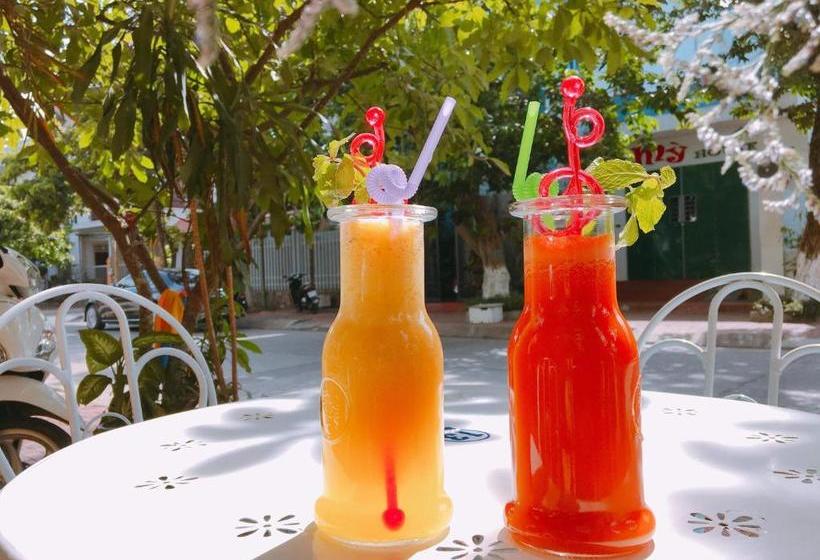 پانسیون Sunday Hostel