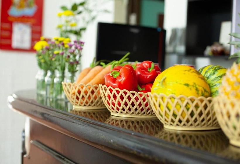 پانسیون Sunday Hostel