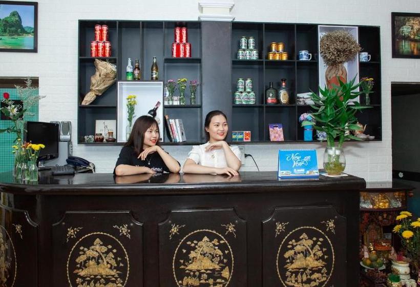 پانسیون Sunday Hostel