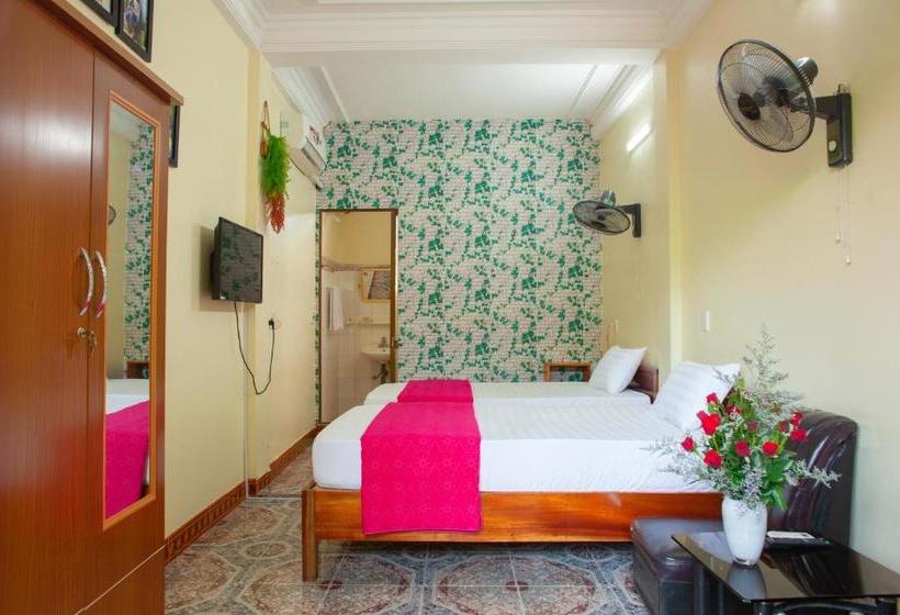 پانسیون Sunday Hostel