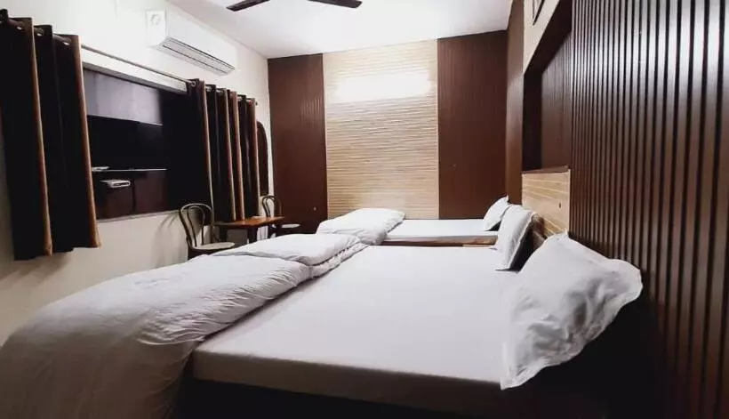 ペンション Gokul Guest House