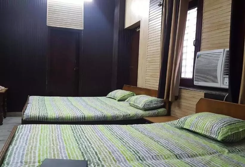 ペンション Gokul Guest House